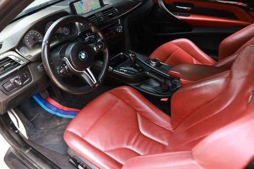 Alpine White 2015 BMW M4 Base