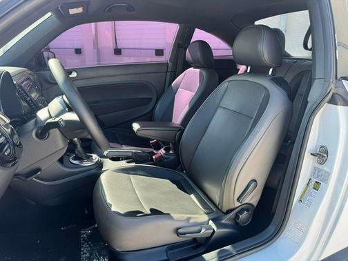 2015 Volkswagen Beetle 1.8T