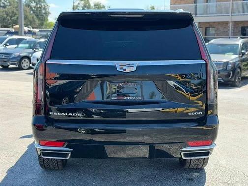 2023 Cadillac Escalade ESV Luxury