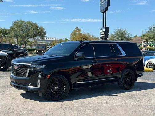 2023 Cadillac Escalade ESV Luxury