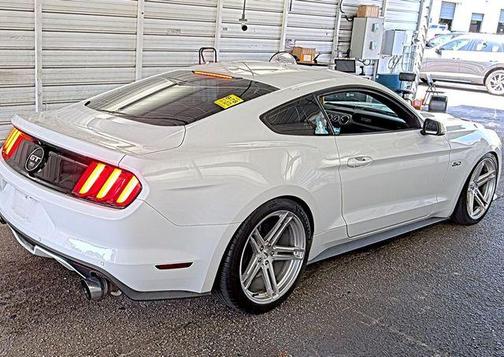 Oxford White 2016 Ford Mustang GT Premium