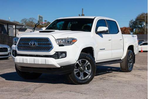 Super White 2017 Toyota Tacoma TRD Sport