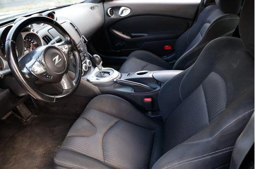 2016 Nissan 370Z Sport