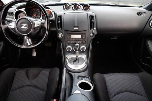 2016 Nissan 370Z Sport