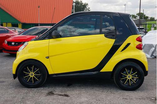 Light Yellow 2008 smart ForTwo pure