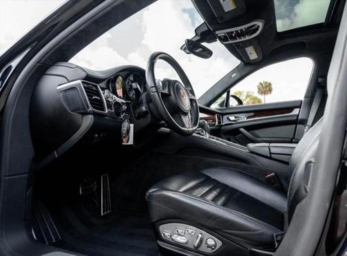 2015 Porsche Panamera Turbo S