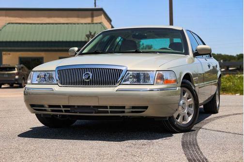 2004 Mercury Grand Marquis 4dr Sedan LS Ultimate