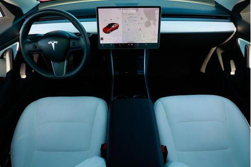 2018 Tesla Model 3 Mid Range