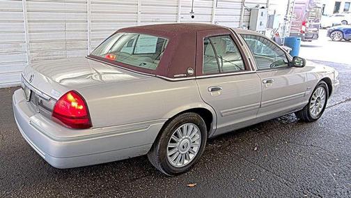 2010 Mercury Grand Marquis 4dr Sedan LS