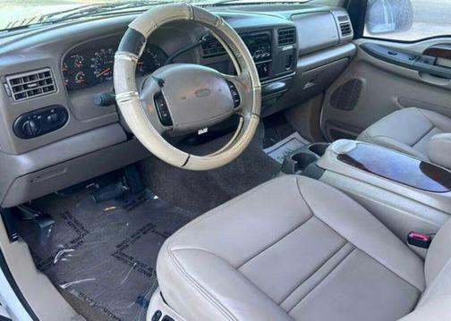 Oxford White 2000 Ford Excursion Limited