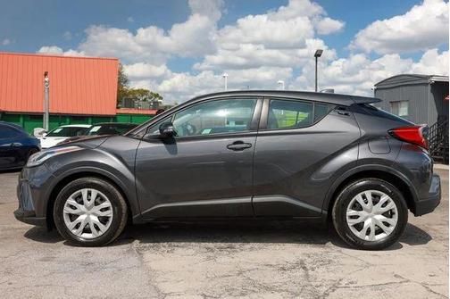 Magnetic Gray Metallic 2021 Toyota C-HR LE