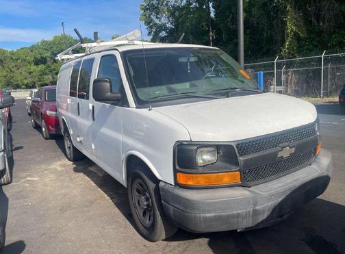 White 2011 Chevrolet Express 1500 Work Van