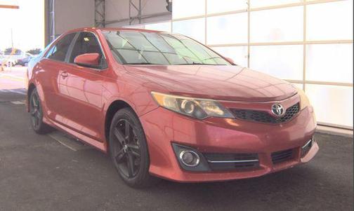 Barcelona Red Metallic 2014 Toyota Camry SE
