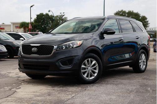 2018 Kia Sorento LX
