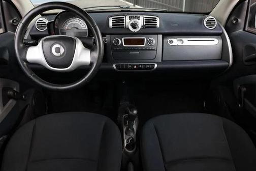 Silver Metallic 2012 smart ForTwo pure