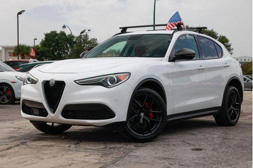 2019 Alfa Romeo Stelvio Sport