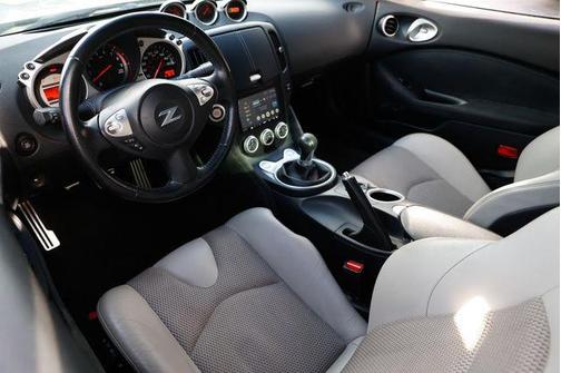 2010 Nissan 370Z Touring