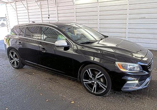Black Stone 2017 Volvo V60 T6 R-Design Platinum