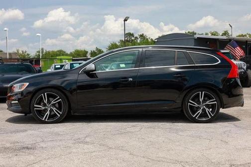 Black Stone 2017 Volvo V60 T6 R-Design Platinum