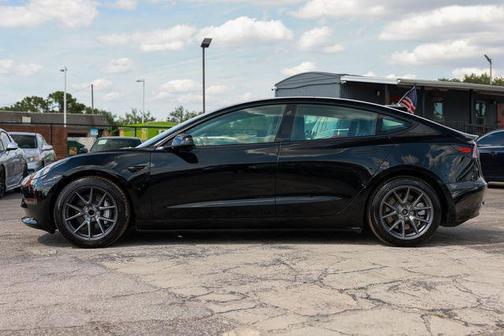 Solid Black 2022 Tesla Model 3 Standard Range