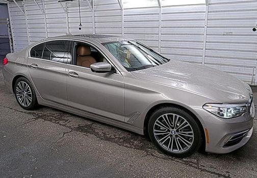Champagne Quartz Metallic 2018 BMW 540 540i