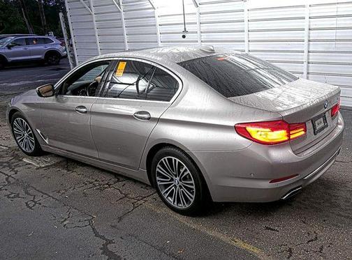 Champagne Quartz Metallic 2018 BMW 540 540i