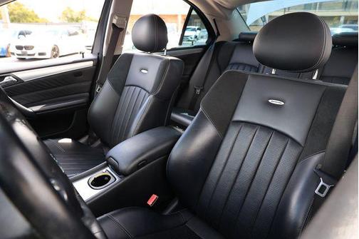 2005 Mercedes-Benz C-Class 4dr Sedan 5.5L AMG