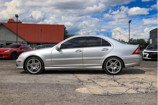 2005 Mercedes-Benz C-Class 4dr Sedan 5.5L AMG