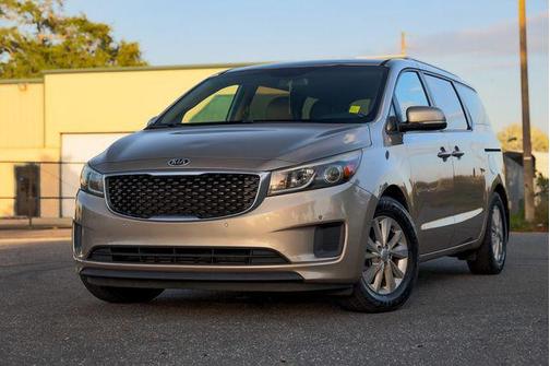 2016 Kia Sedona LX