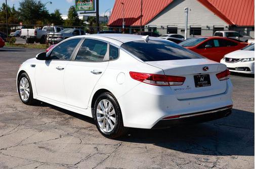 2018 Kia Optima LX