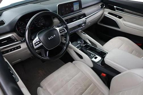 Glacial White Pearl 2022 Kia Telluride SX