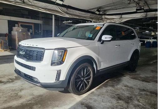 Glacial White Pearl 2022 Kia Telluride SX