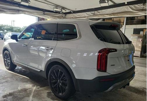 Glacial White Pearl 2022 Kia Telluride SX