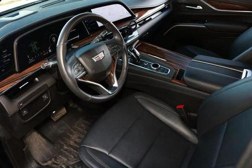 2023 Cadillac Escalade ESV Luxury