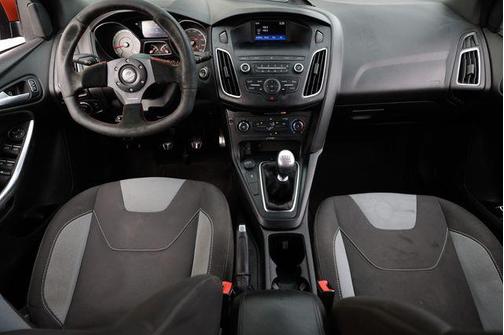 2018 Ford Focus ST Base