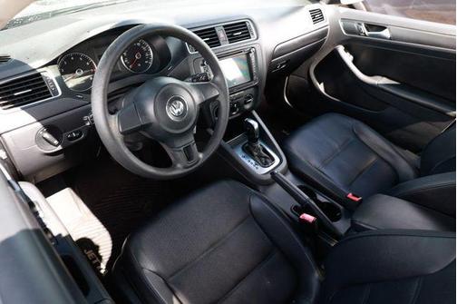 2014 Volkswagen Jetta Auto SE