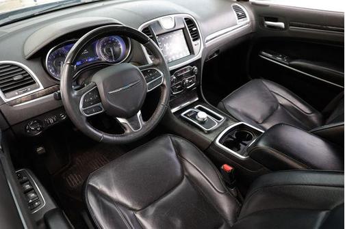 2019 Chrysler 300 Limited