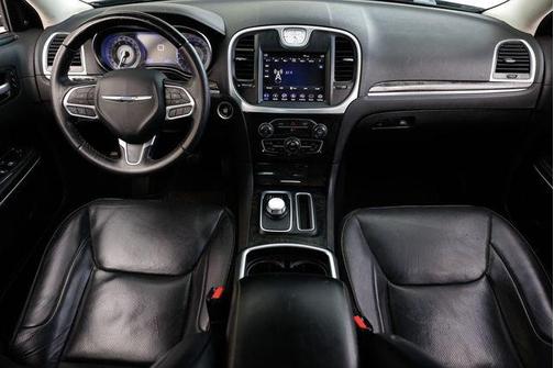 2019 Chrysler 300 Limited