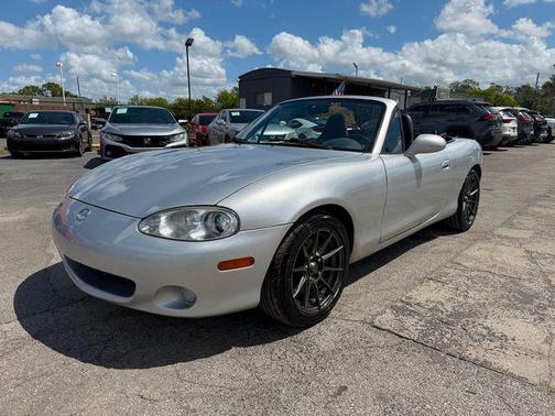 Sunlight Silver Metallic 2003 Mazda MX-5 Miata Cloth