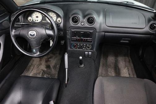 2003 Mazda MX-5 Miata Cloth