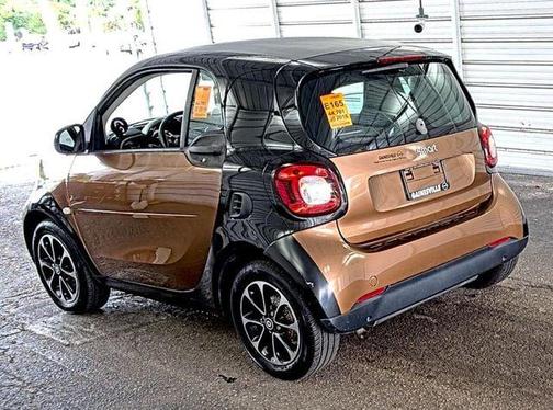Hello Yellow (Metallic) 2016 smart ForTwo passion