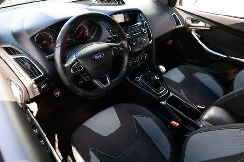 2017 Ford Focus ST