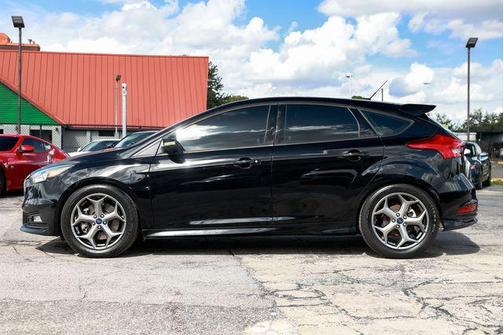 2017 Ford Focus ST