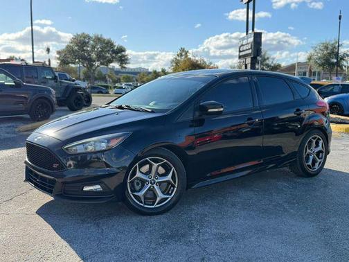 2017 Ford Focus ST