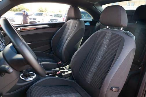 2012 Volkswagen Beetle Base