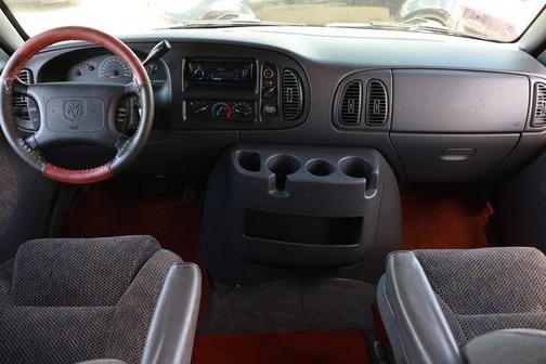 Colorado Red 2000 Dodge Ram Wagon 3500 127' WB MAXI