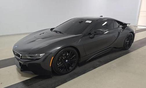 Sophisto Gray Metallic w/Frozen Gray Accent 2020 BMW i8