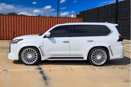 2017 Lexus LX 570 Base