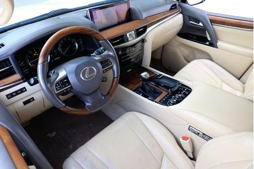 2017 Lexus LX 570 Base