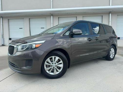 2016 Kia Sedona LX